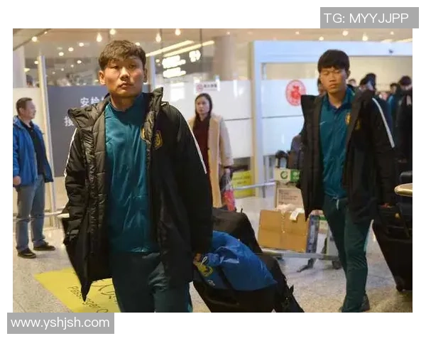 南京足球队的转型之路探索与挑战精英赛特别报道全景呈现